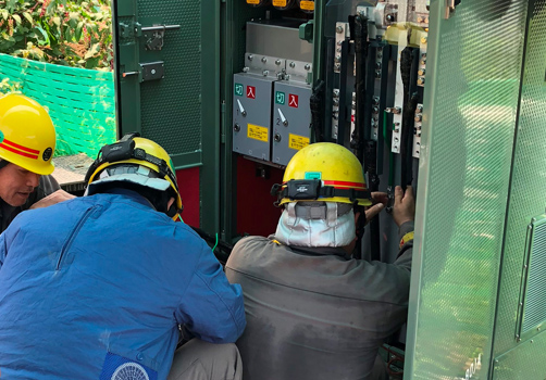 地中電線ケーブル接続工事